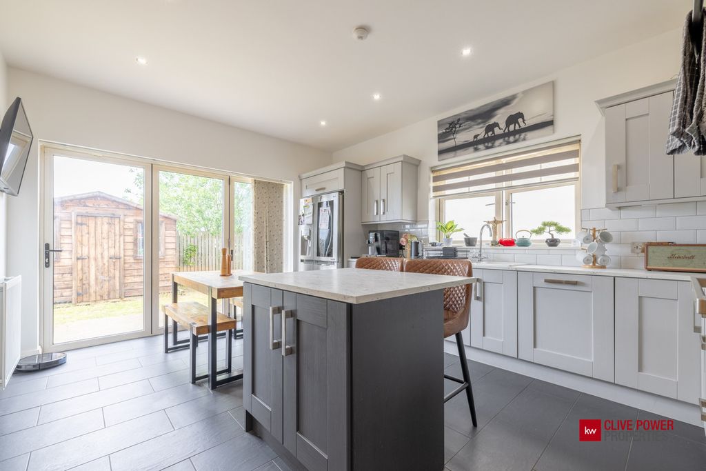 Additional image 13 of 4 bed detached house for saleBelvedere Heights, Warrenpoint BT34