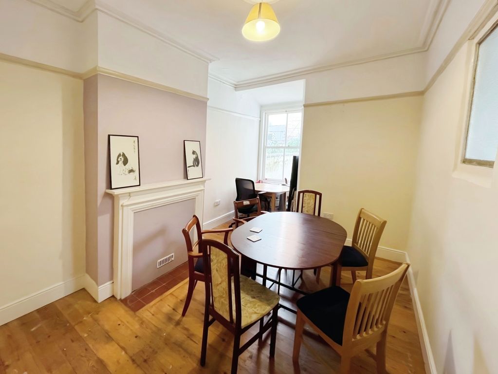 Property photo 3 of 19 Dining Room