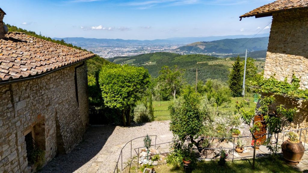 Property photo 3 of 40