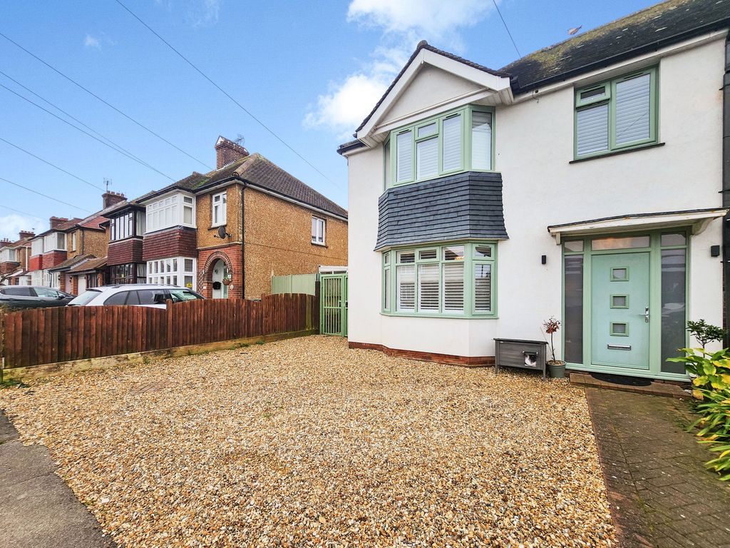 Property photo 1 of 26