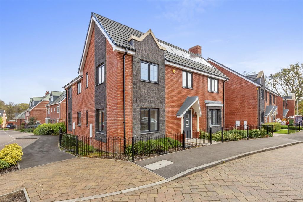 Property photo 1 of 15