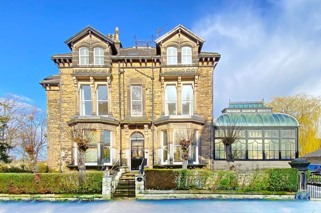 Property photo 1 of 11 1