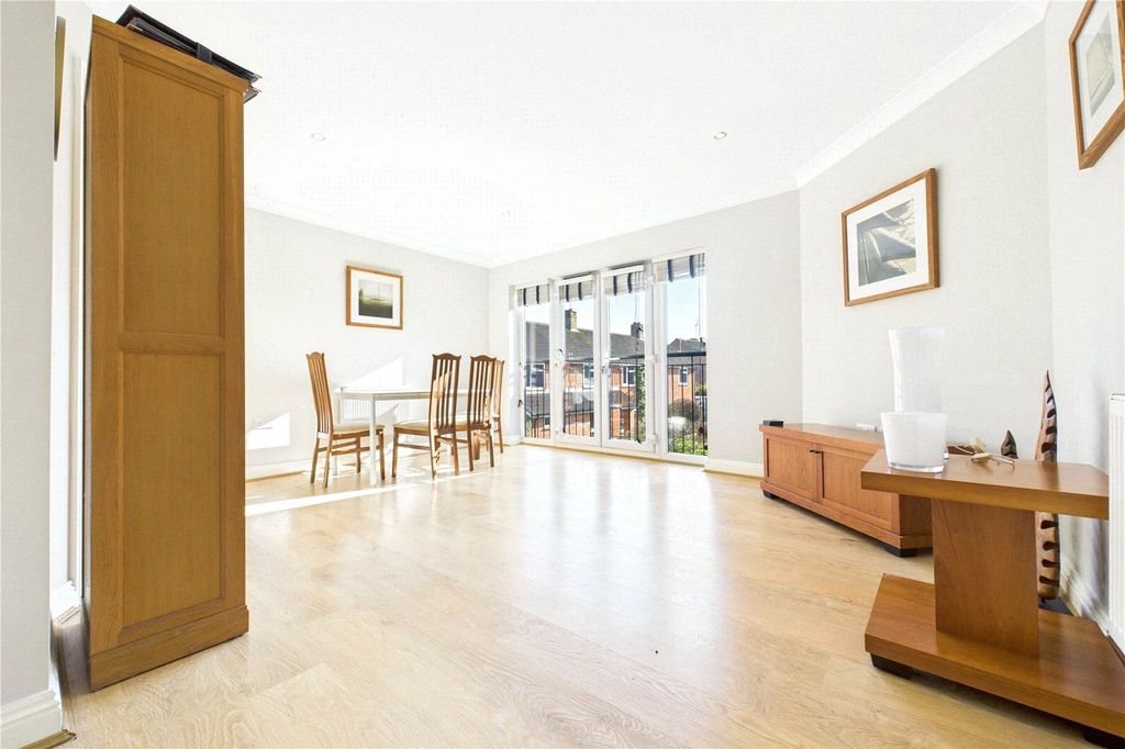 Property photo 2 of 10 Picture No. 03