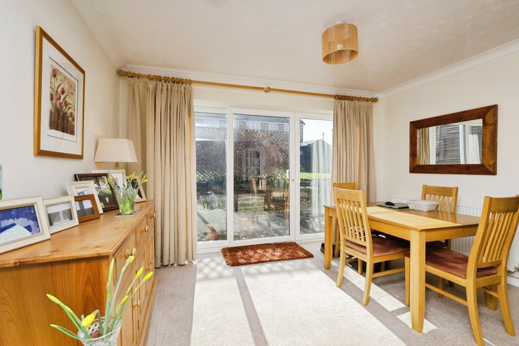 Property photo 3 of 12 Pbox-Img.Jpg