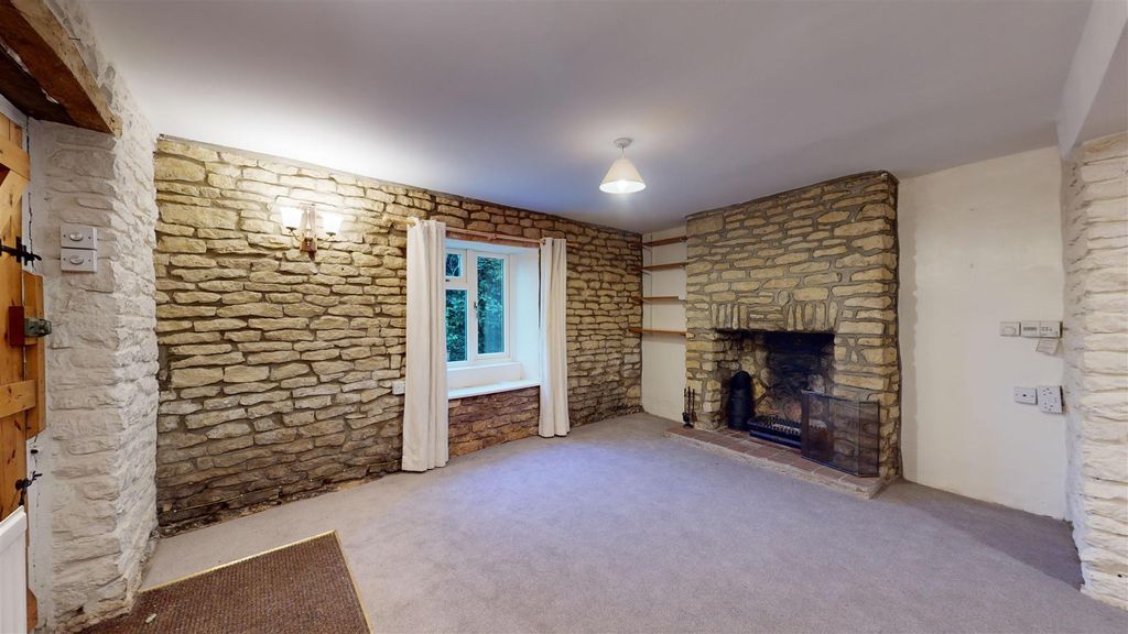 Property photo 2 of 9 Newtown-Easton-On-The-Hill-12152024_190029.Jpg