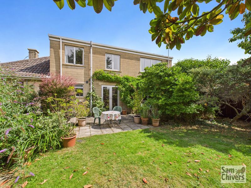 Property photo 3 of 28 Photo 26