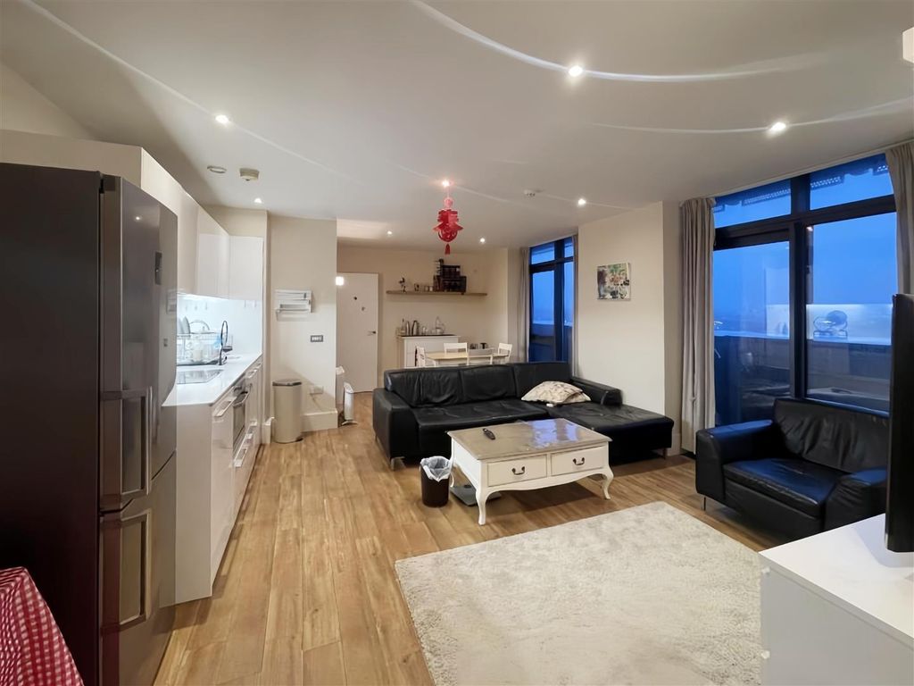 Property photo 1 of 12 c0Cbb6785B6E299233Ae12F799B56ce8.Jpg