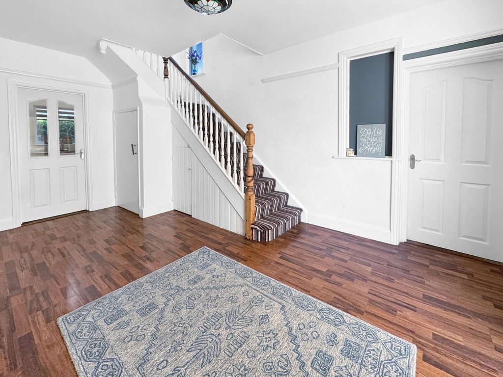 Property photo 2 of 19 Photo 9
