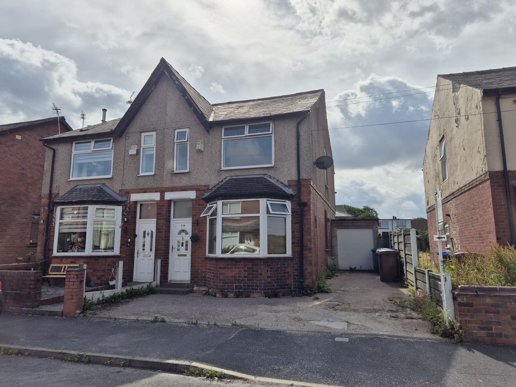 Property photo 1 of 8
