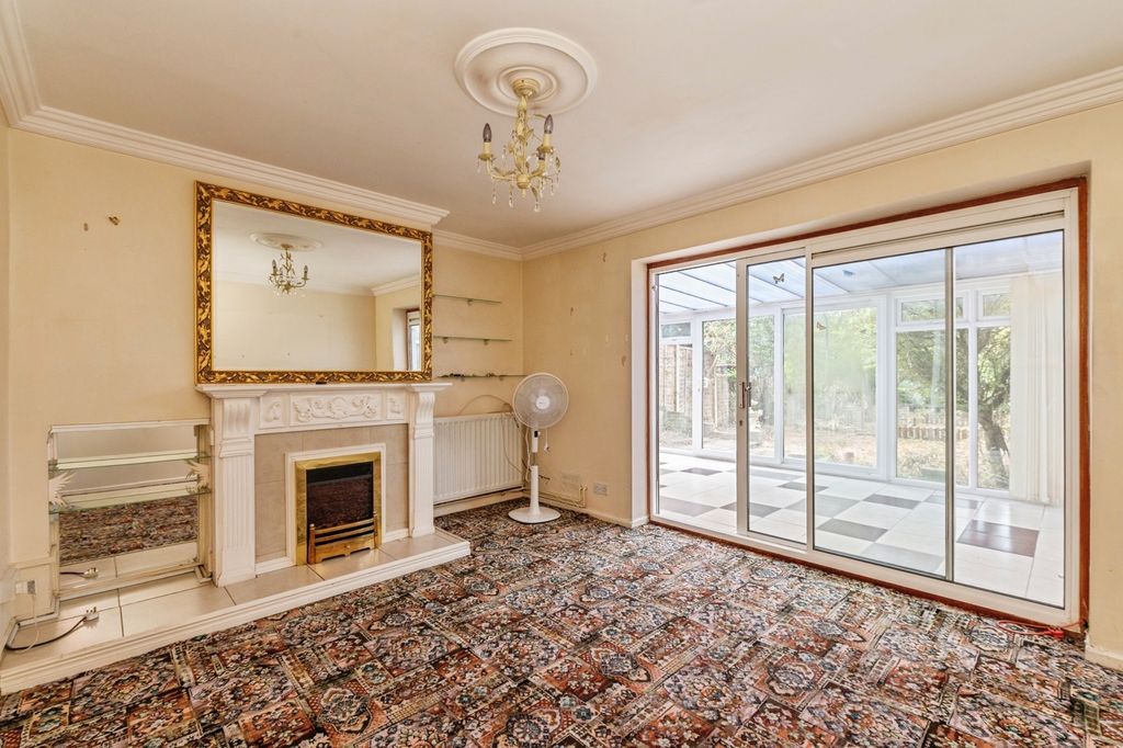 Property photo 2 of 17 Pbox-Img.Jpg
