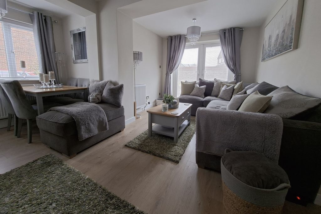 Property photo 3 of 13 Photo 16