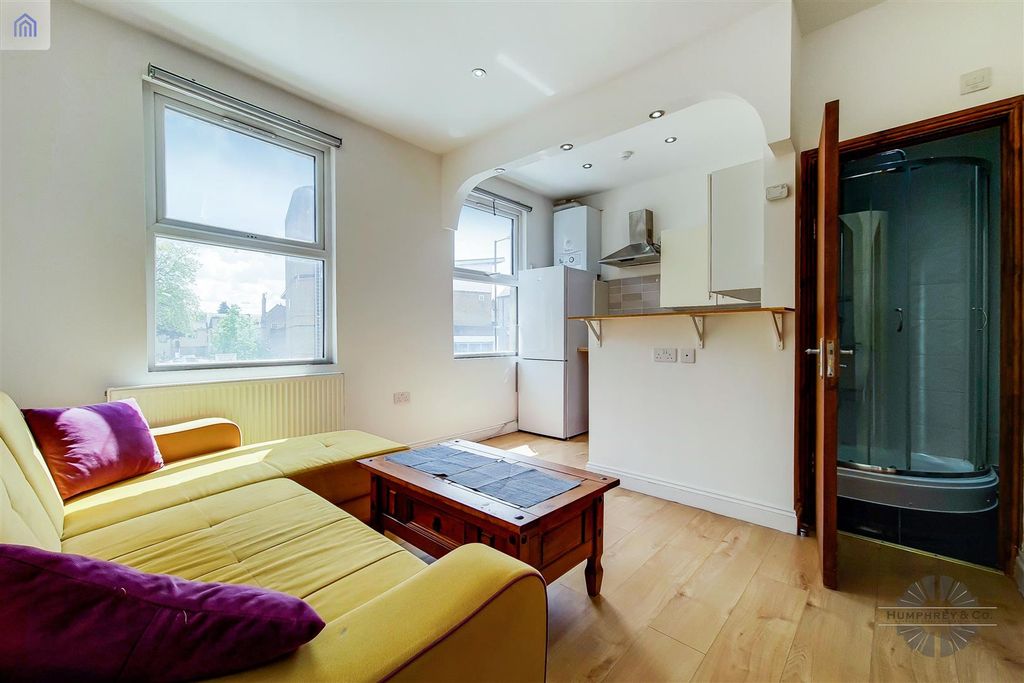 Property photo 2 of 5 1_Kitchen-Reception-4.Jpg