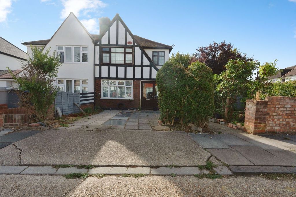Property photo 1 of 20