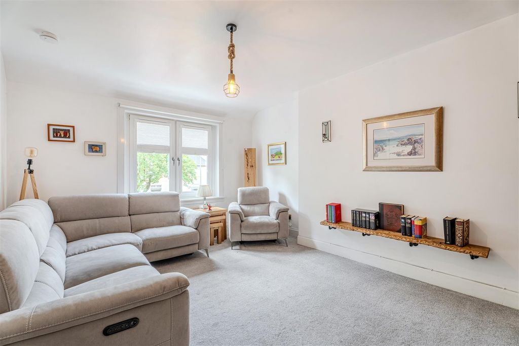 Property photo 3 of 26 7Broomside-18.Jpg