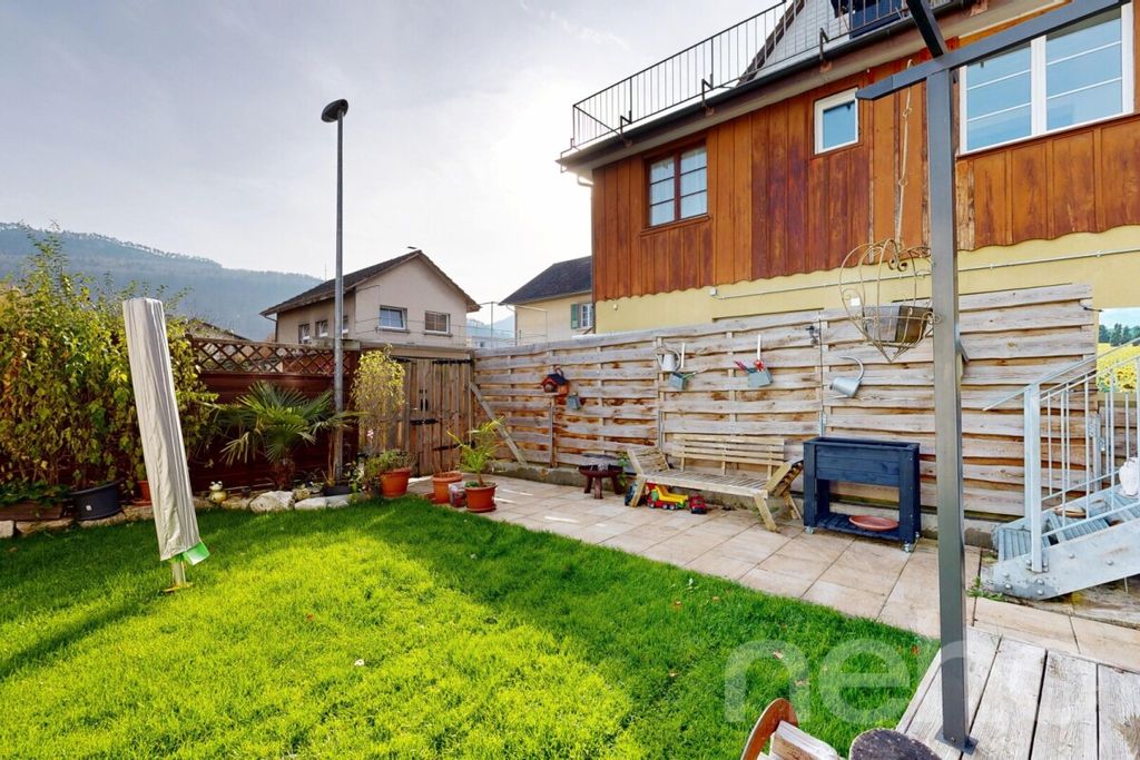 Property photo 3 of 12
