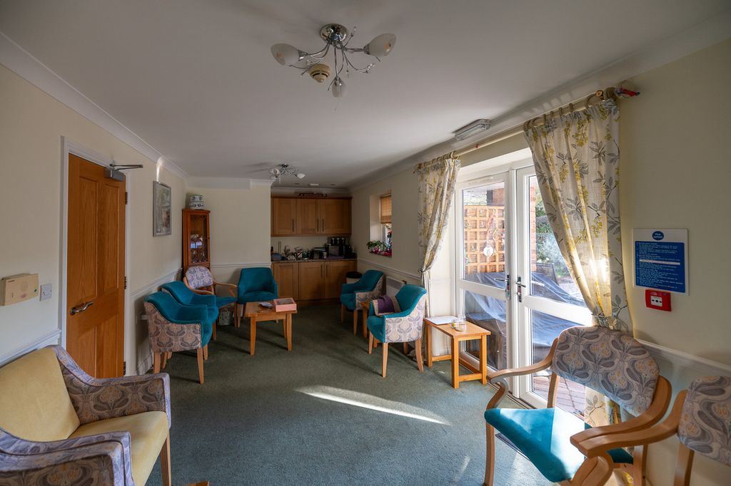 Property photo 2 of 7