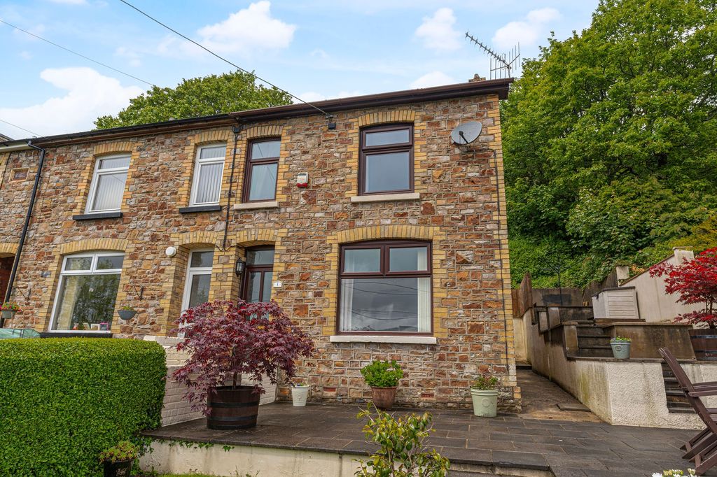 Property photo 1 of 45