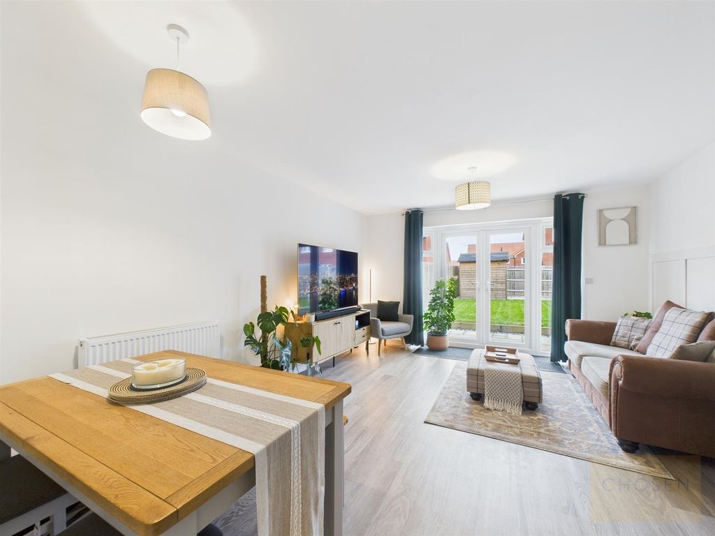 Property photo 3 of 19