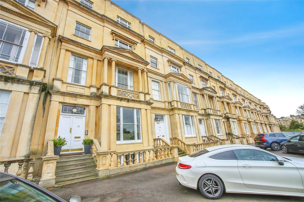 Property photo 2 of 8 Picture No. 01