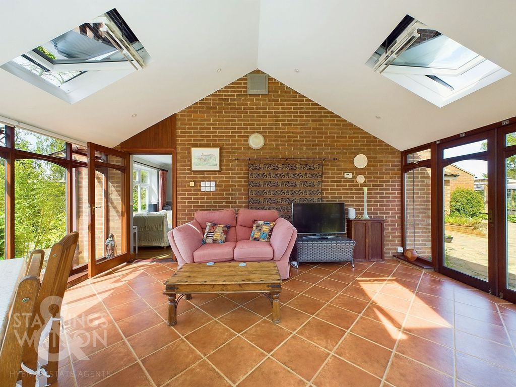 Property photo 2 of 24