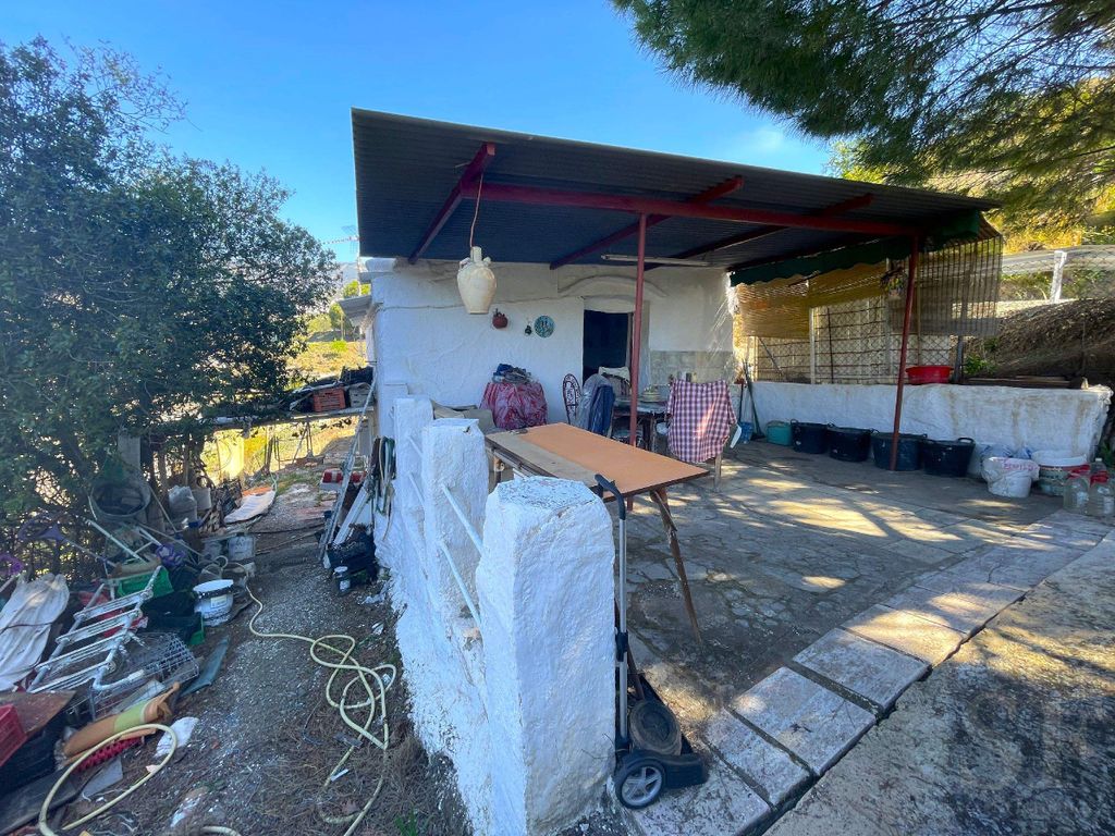 Property photo 3 of 16