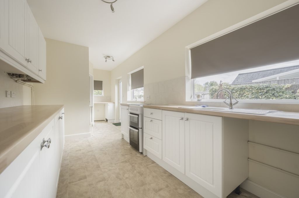 Property photo 2 of 12 Dsc_4109