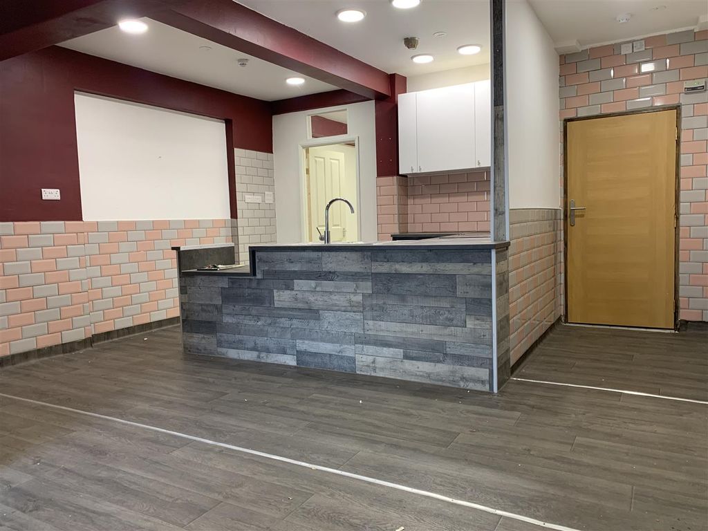 Property photo 2 of 9 Image00016.Jpeg