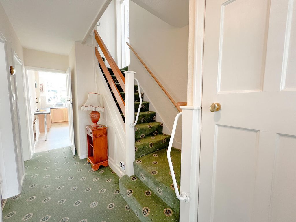 Property photo 3 of 29 Hallway