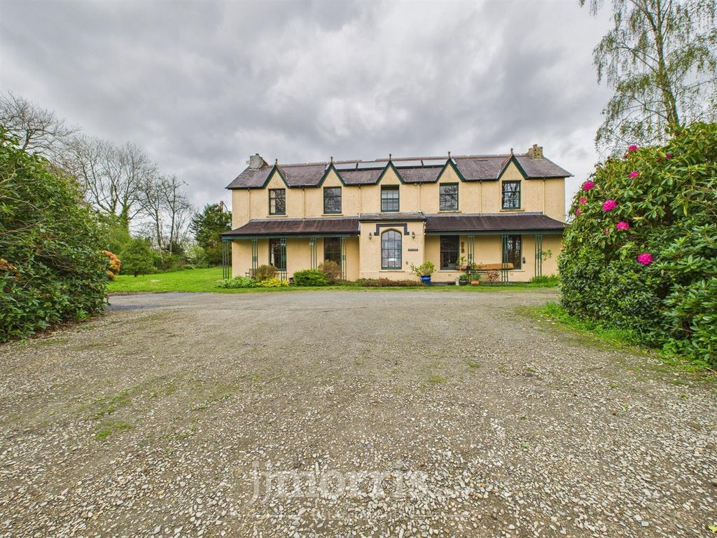 Property photo 1 of 154 Cam05297G0-Pr0036-Still040.Jpg