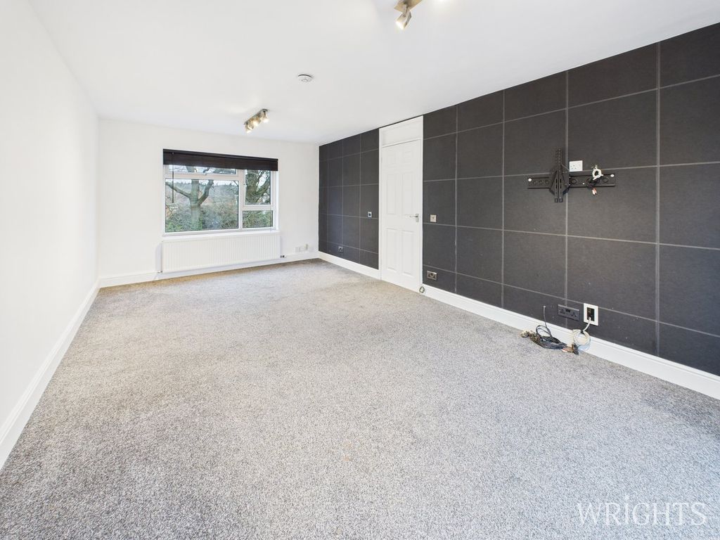 Property photo 2 of 13 Living Room