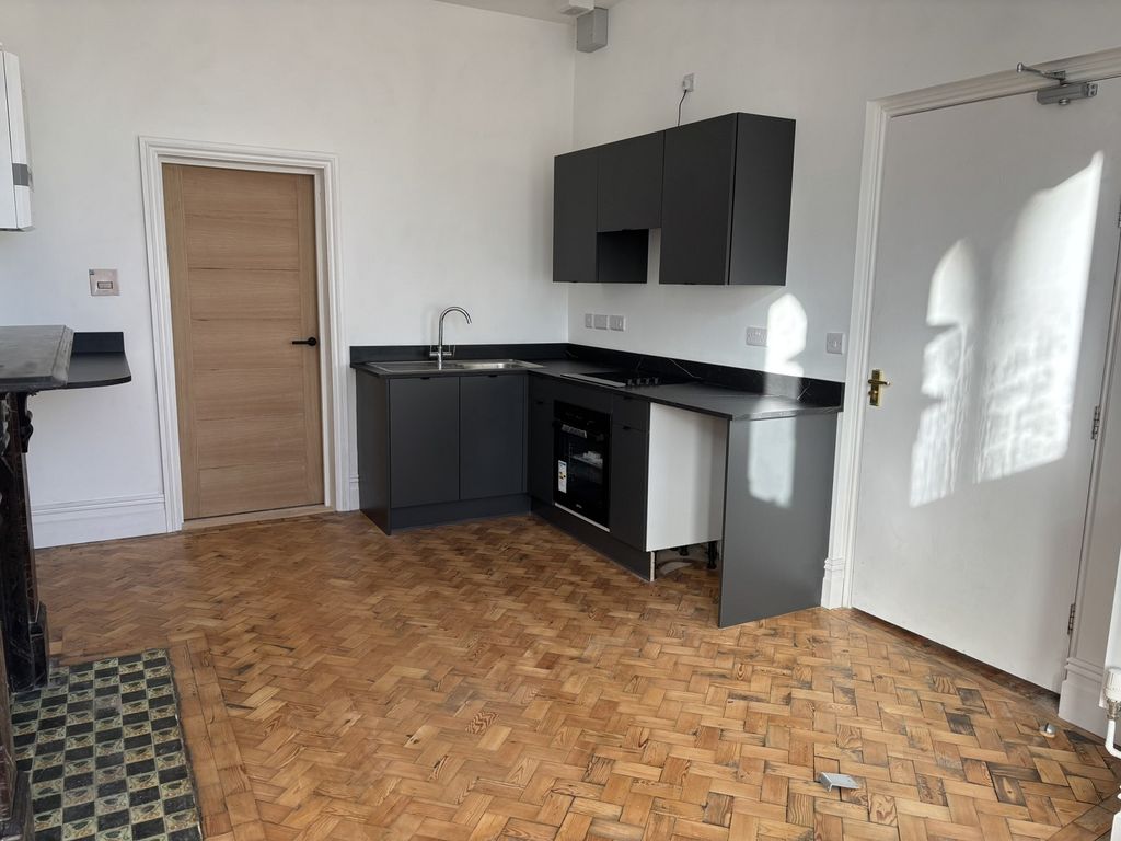 Property photo 3 of 7 Not Specified