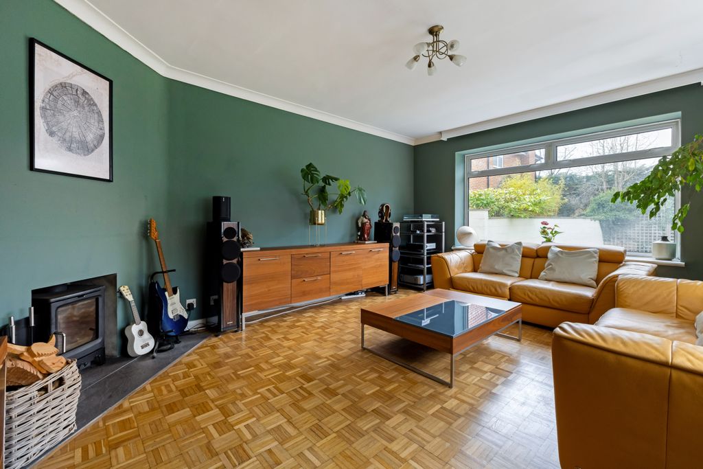 Property photo 2 of 16