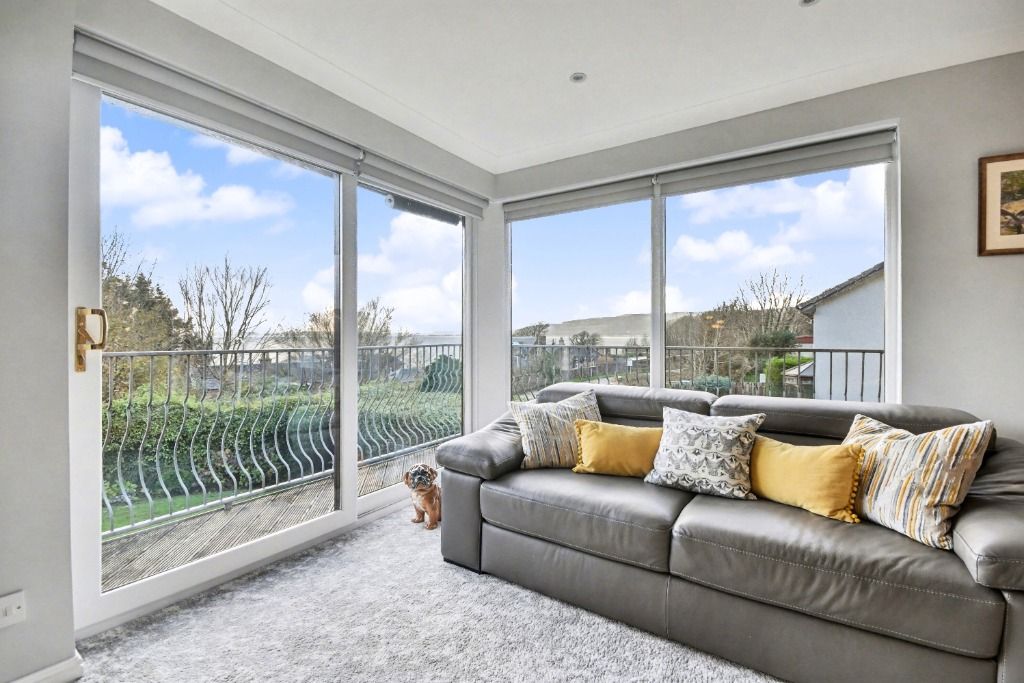 Property photo 3 of 37