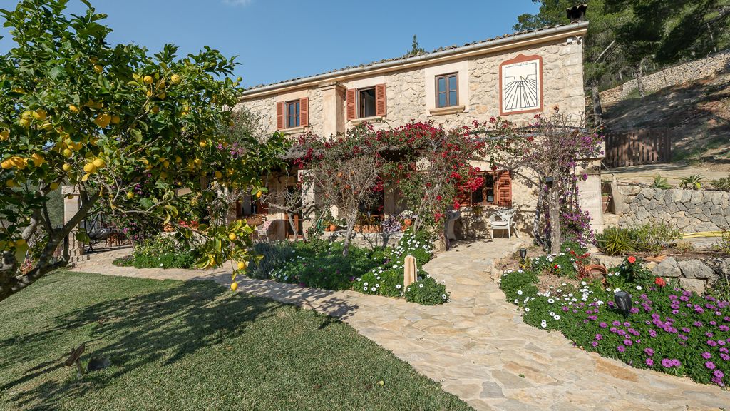 Property photo 2 of 31 S_Arraco-22.Jpg
