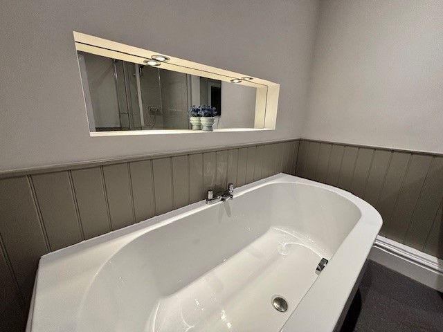 Property photo 3 of 5 Bathroom 2