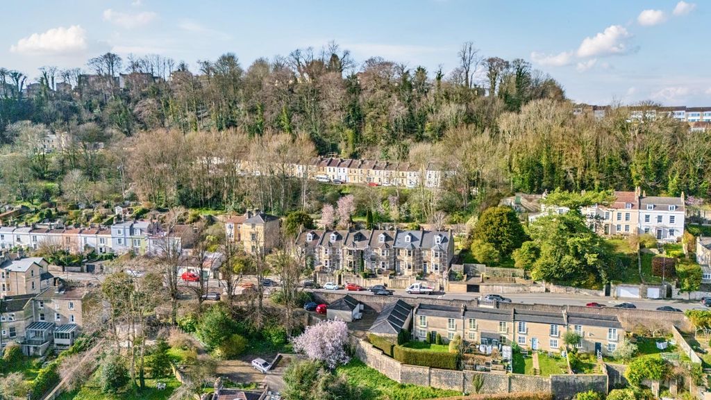 Property photo 2 of 24 Aerial I.Jpg