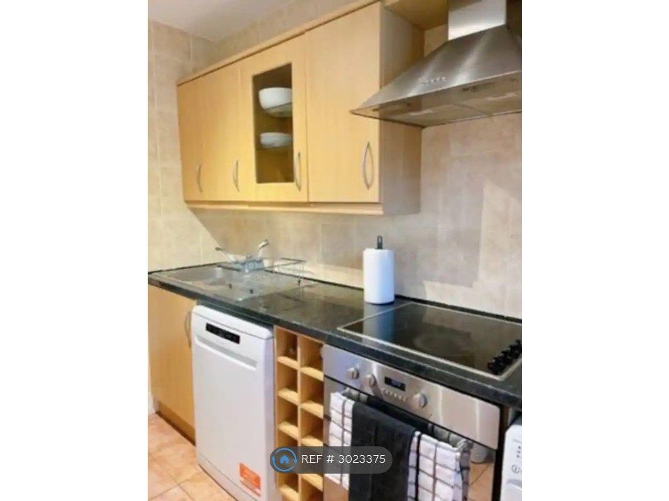 Property photo 2 of 12 Kitchen