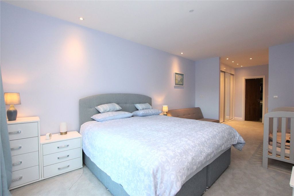 Additional image 9 of 2 bed flat for saleMarine Parade, Worthing, West Sussex BN11