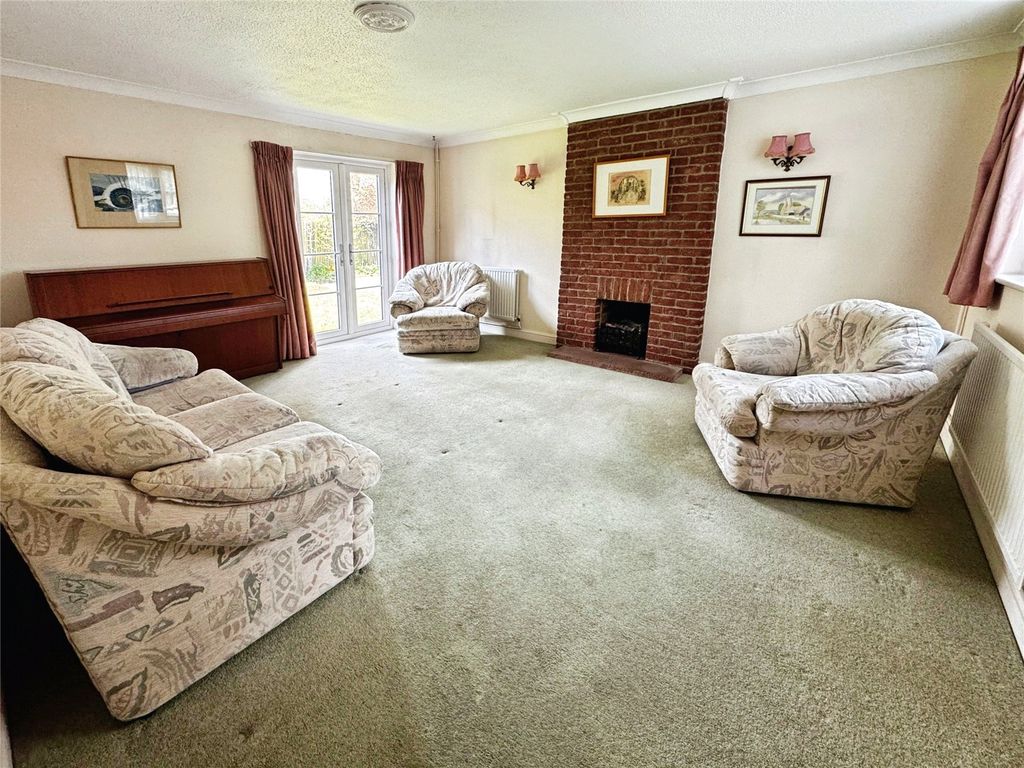 Property photo 3 of 19 Picture No. 25