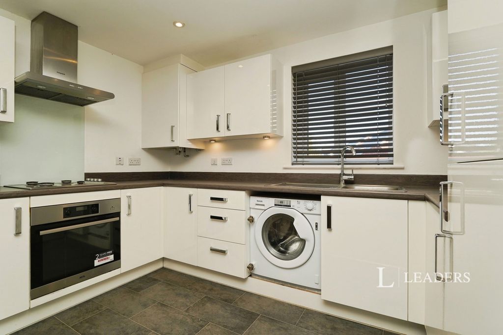 Property photo 2 of 13 Pbox-Img.Jpg
