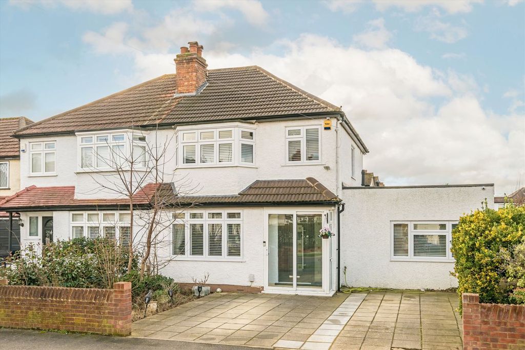 Property photo 1 of 9