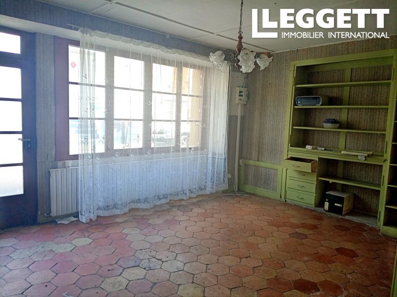 Property photo 2 of 10