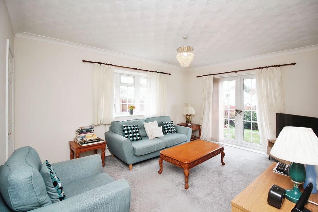 Property photo 2 of 15