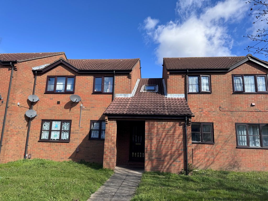 Property photo 1 of 5 Photo 4