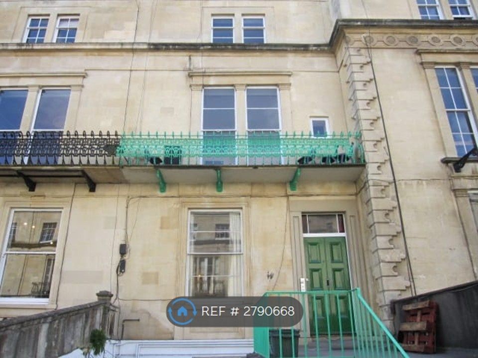 Property photo 3 of 6