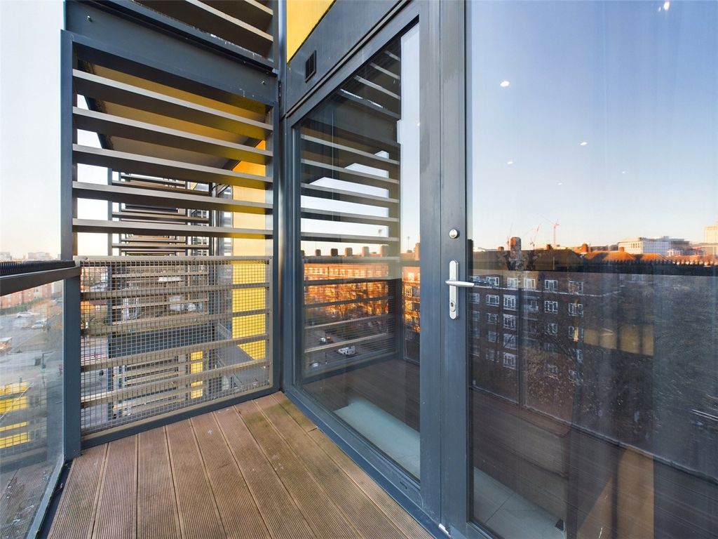 Property photo 3 of 14 Balcony