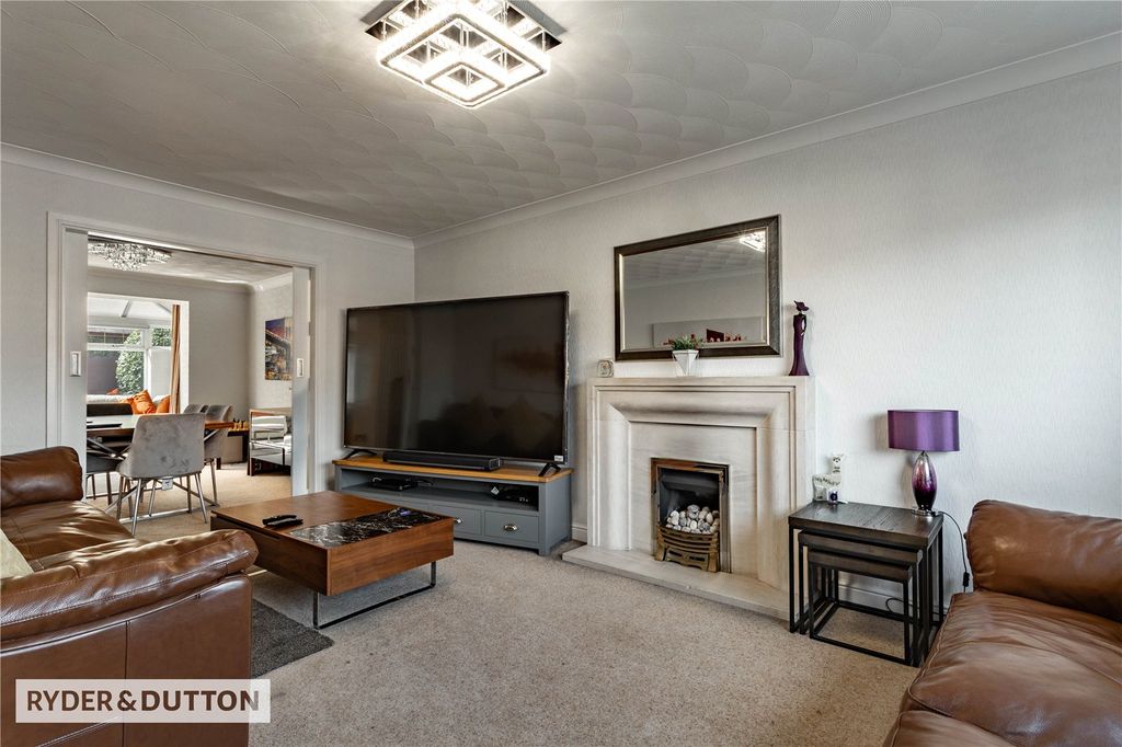 Property photo 2 of 27 Picture No. 23
