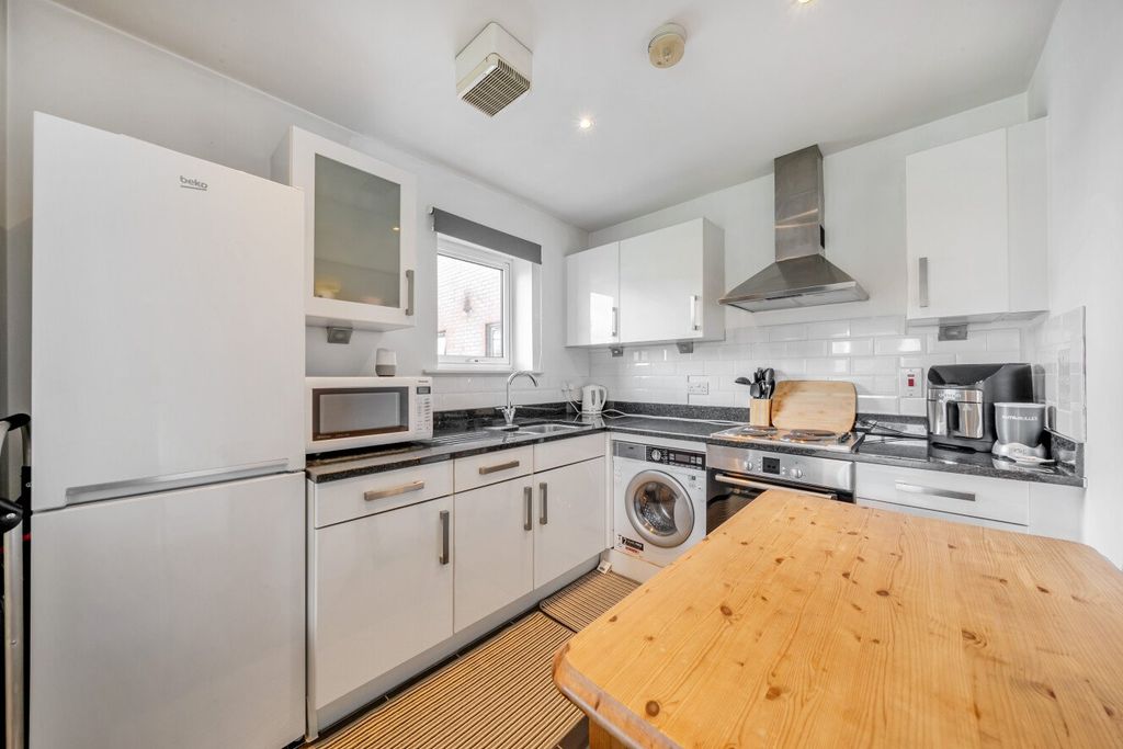 Property photo 3 of 12 Picture No. 26