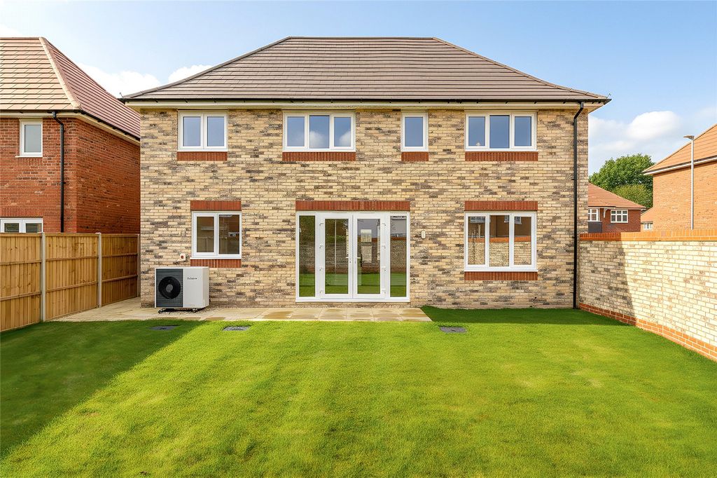 Property photo 2 of 14 Picture No. 21