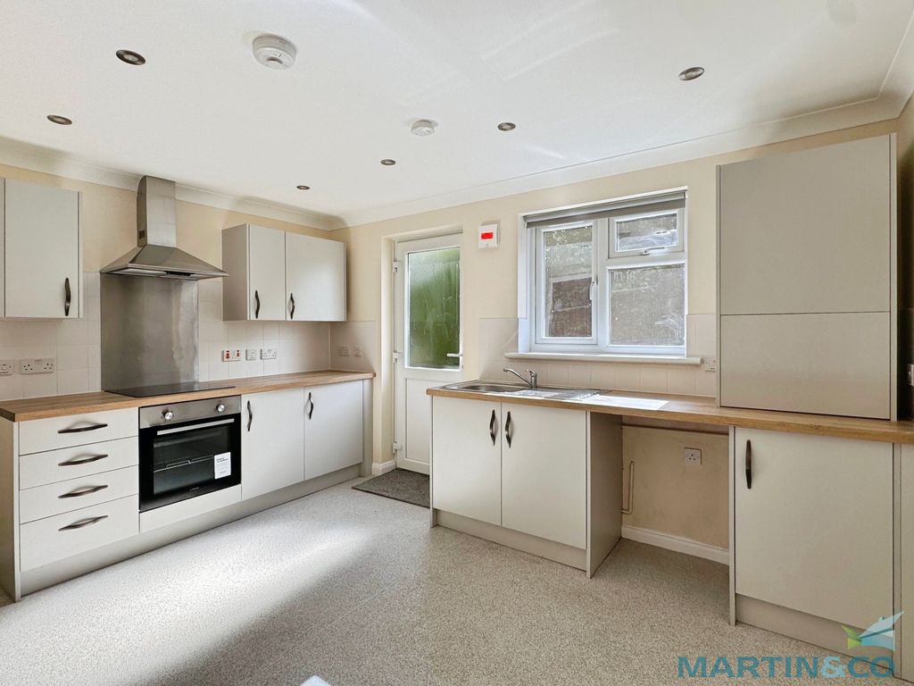 Property photo 2 of 14 6080661F-1-4796-9Aa5-C3Efcdff61D3-4351-0000383Ad96
